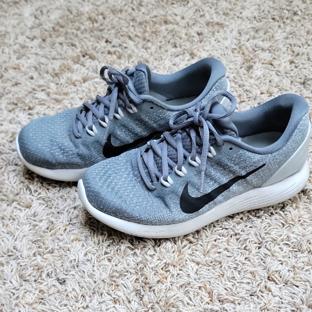 Nike Running Shoes Sz 7